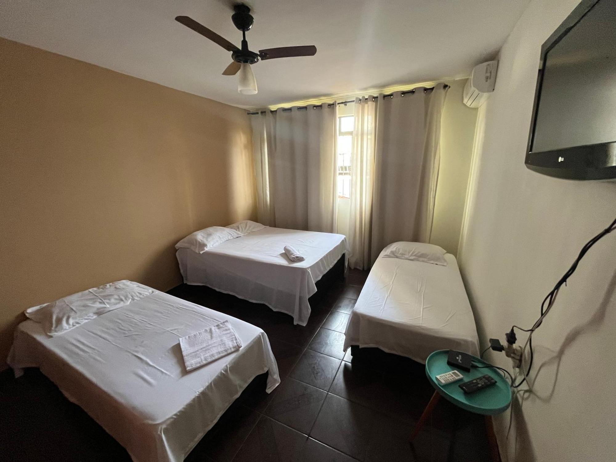 Casa Quintal Bueno! 5 Quartos Com Ar Split E Internet Ultra! Perto Do Melhor De Goiania! Marista Parques Areiao E Vaca Brava Hospital Premium Mater Dei Blue Fit Perdomo Goiania Shopping! Εξωτερικό φωτογραφία
