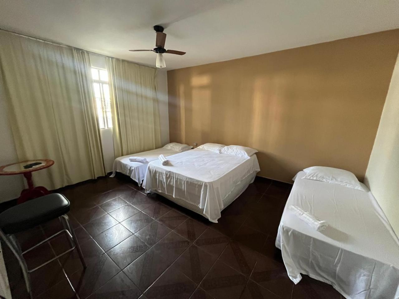 Casa Quintal Bueno! 5 Quartos Com Ar Split E Internet Ultra! Perto Do Melhor De Goiania! Marista Parques Areiao E Vaca Brava Hospital Premium Mater Dei Blue Fit Perdomo Goiania Shopping! Εξωτερικό φωτογραφία