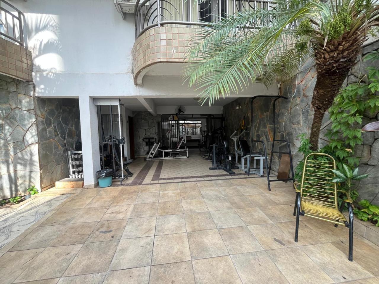 Casa Quintal Bueno! 5 Quartos Com Ar Split E Internet Ultra! Perto Do Melhor De Goiania! Marista Parques Areiao E Vaca Brava Hospital Premium Mater Dei Blue Fit Perdomo Goiania Shopping! Εξωτερικό φωτογραφία