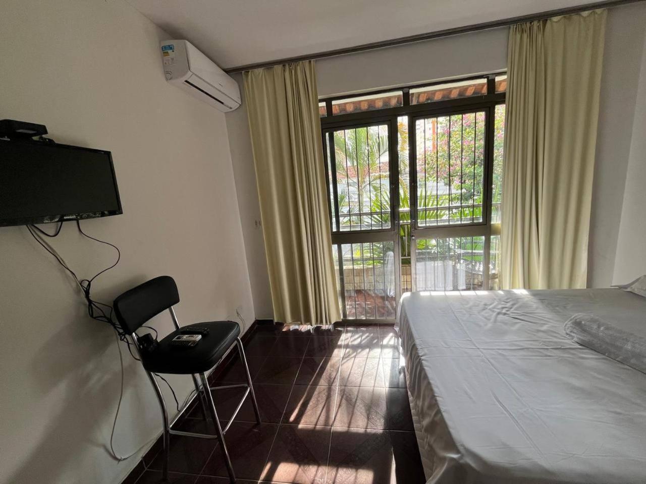 Casa Quintal Bueno! 5 Quartos Com Ar Split E Internet Ultra! Perto Do Melhor De Goiania! Marista Parques Areiao E Vaca Brava Hospital Premium Mater Dei Blue Fit Perdomo Goiania Shopping! Εξωτερικό φωτογραφία